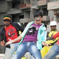 Ravi Teja - Ravi Teja in Nippu Movie Stills | Picture 131066